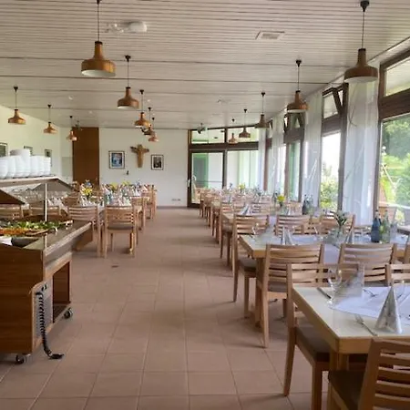 Schoenstattzentrum 3* آولندورف